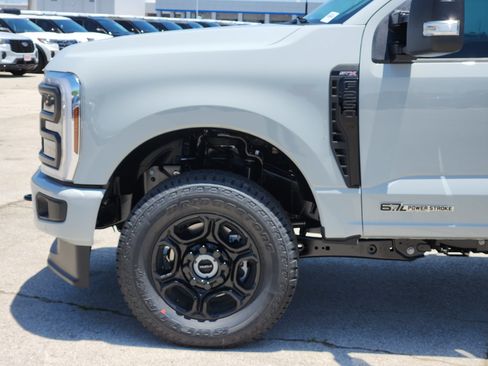 New 2026 Ford F250 XL w/ STX Appearance Package AWD/4WD image 9