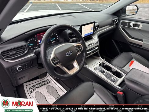 Used 2022 Ford Explorer XLT w/ Equipment Group 202A image 15