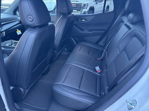 New 2026 Chevrolet Equinox LT image 11