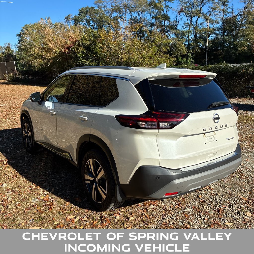 Used 2021 Nissan Rogue SL AWD/4WD image 2