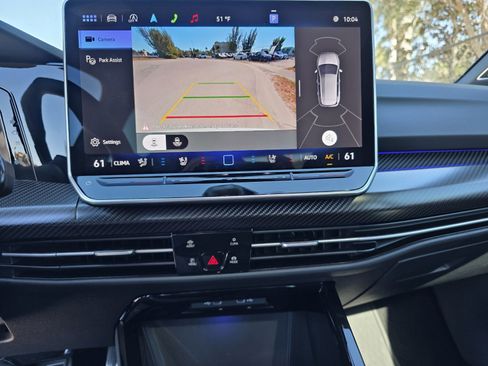 Used 2025 Volkswagen Golf R Black Edition image 19