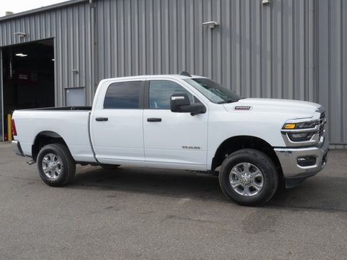 Used 2025 RAM 2500 Big Horn image 7