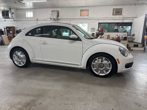 Used 2016 Volkswagen Beetle 1.8T FWD image 5