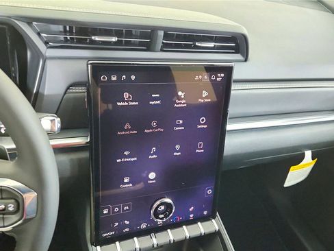 Used 2026 GMC Terrain Elevation image 40