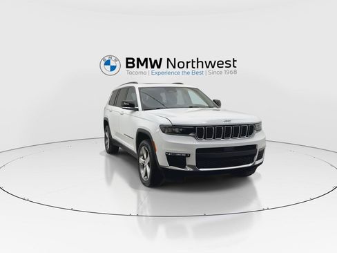Used 2022 Jeep Grand Cherokee L Limited AWD/4WD image 6