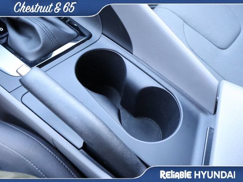 Certified 2024 Hyundai Elantra SE FWD image 37