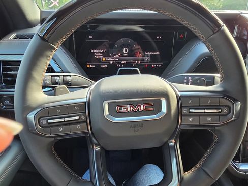 New 2026 GMC Yukon AT4 w/ AT4 Premium Plus Package AWD/4WD image 36