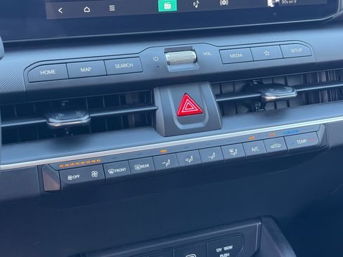 Certified 2025 Kia K4 FWD image 26