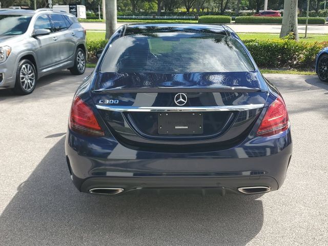 Used 2020 Mercedes-Benz C 300 Sedan image 4