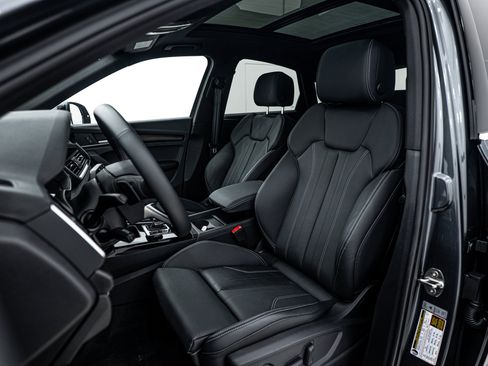 Certified 2025 Audi Q5 2.0T Premium image 13
