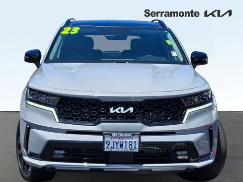 Used 2023 Kia Sorento SX AWD/4WD image 2