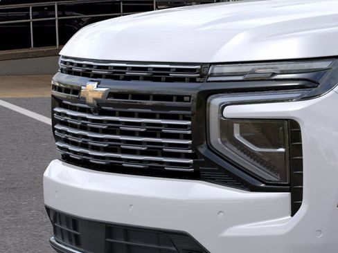 New 2025 Chevrolet Suburban High Country image 37