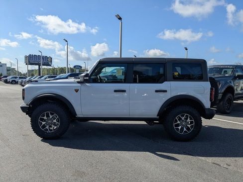 New 2025 Ford Bronco Badlands image 7