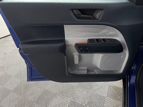 Used 2023 Ford Maverick XLT FWD image 10
