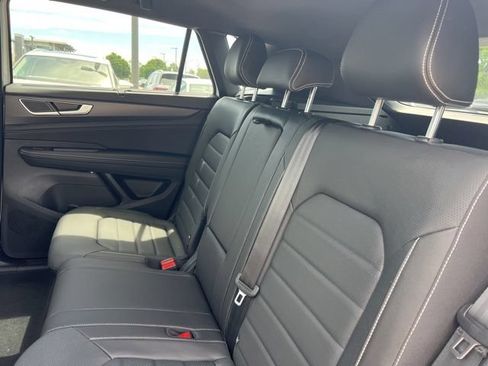 New 2026 Volkswagen Atlas Cross Sport SEL R-Line AWD/4WD image 8