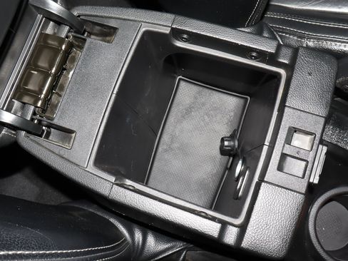 Used 2017 Jeep Wrangler Unlimited Rubicon image 39