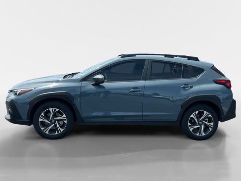 Used 2025 Subaru Crosstrek 2.5i Premium w/ Crosstrek Mirror Package AWD/4WD image 2