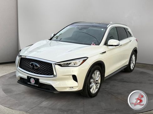 Used 2019 INFINITI QX50 Essential w/ Premium Heat Package image 3