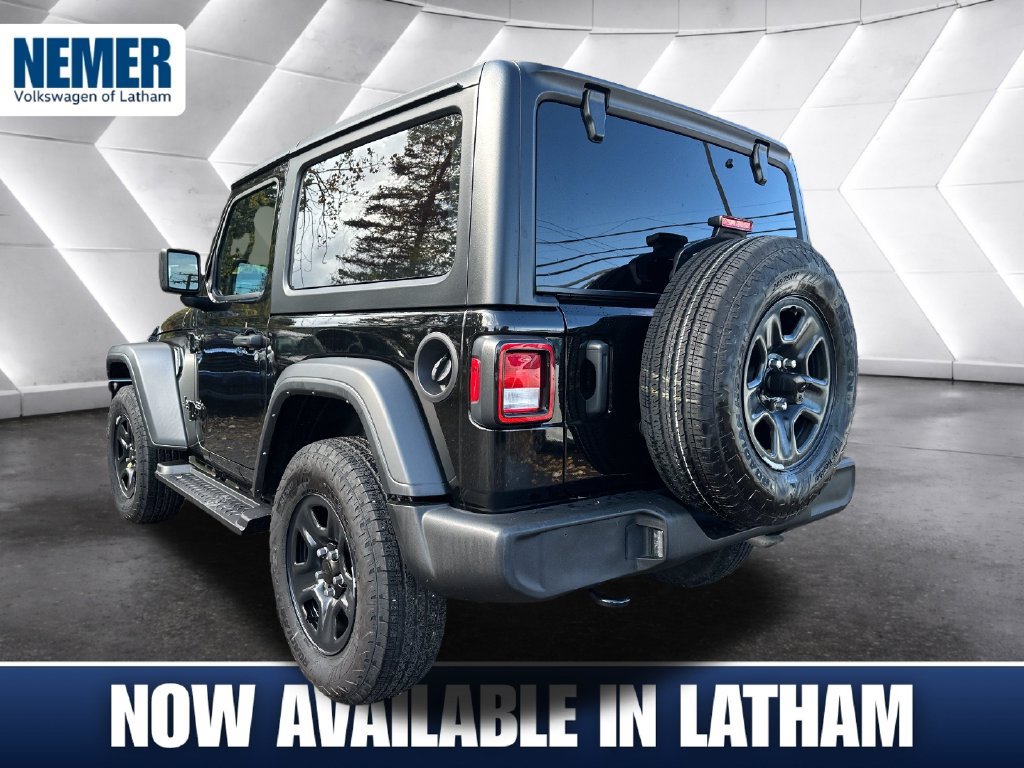 Used 2025 Jeep Wrangler Sport AWD/4WD image 2