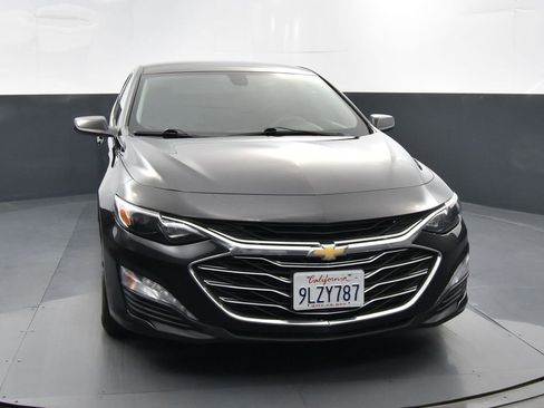 Used 2022 Chevrolet Malibu LT image 3