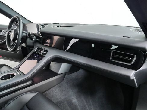 New 2026 Porsche Taycan 4S AWD/4WD image 26
