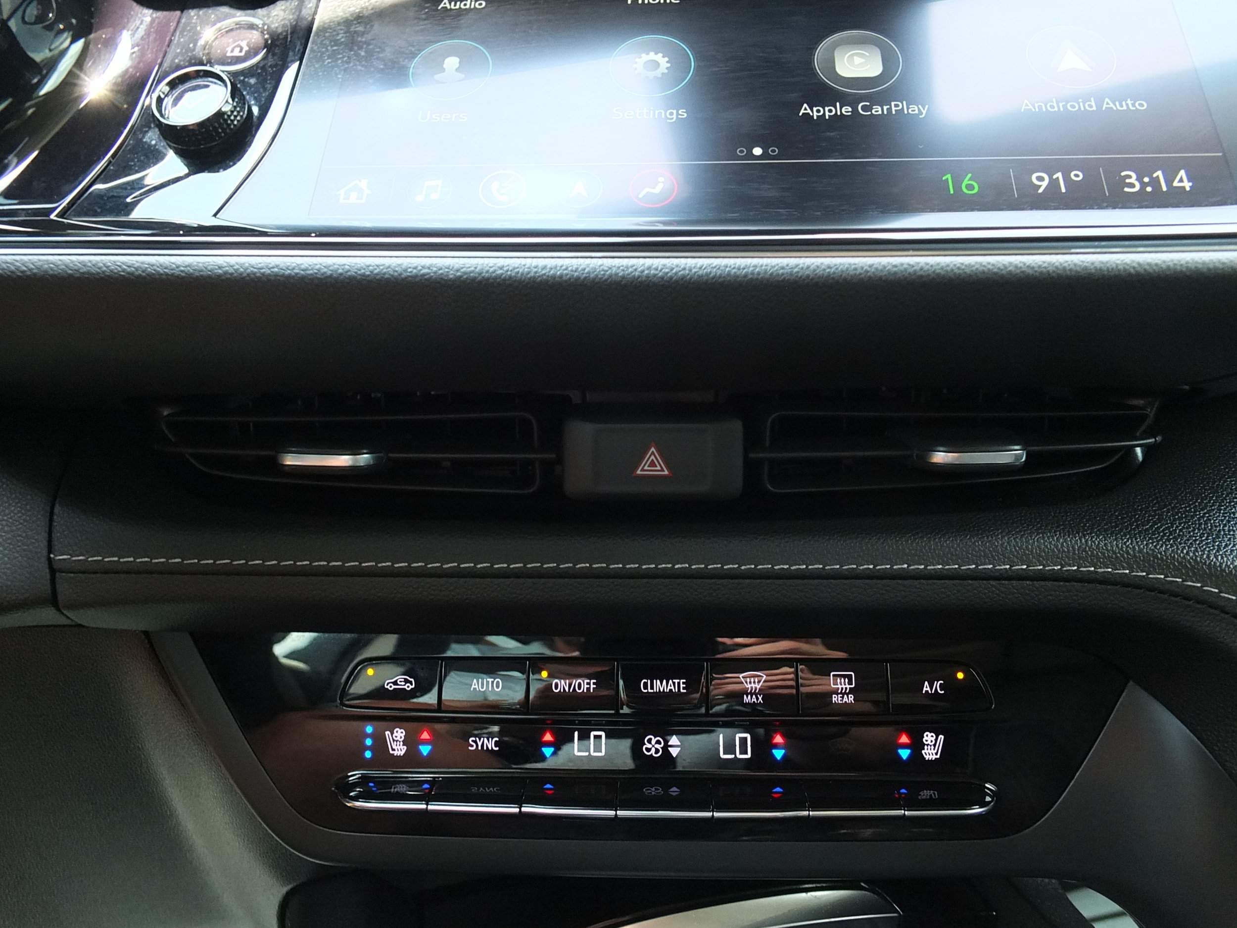 Used 2023 Buick Envision Avenir FWD image 28