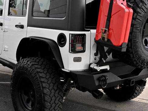 Used 2015 Jeep Wrangler Unlimited Sport image 39