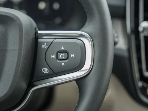 New 2026 Volvo XC40 B5 Plus w/ Protection Package Premier image 26