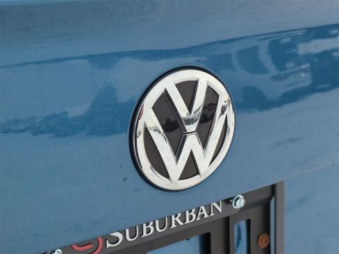 Used 2020 Volkswagen Jetta SE w/ SE Cold Weather Package image 12