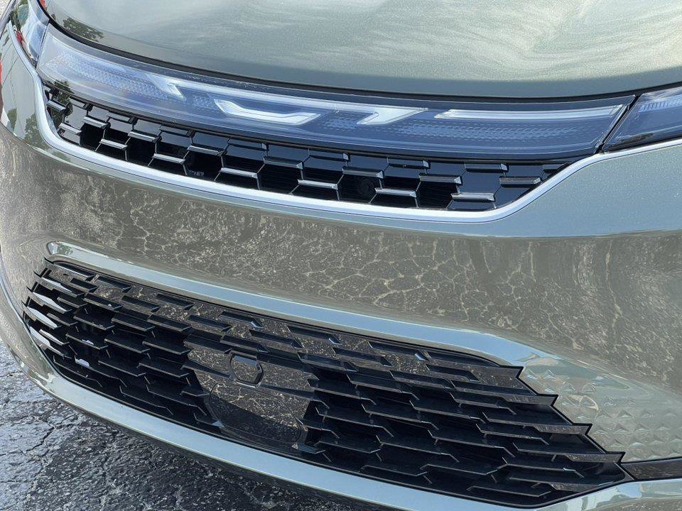 New 2027 Chrysler Pacifica Select FWD image 34