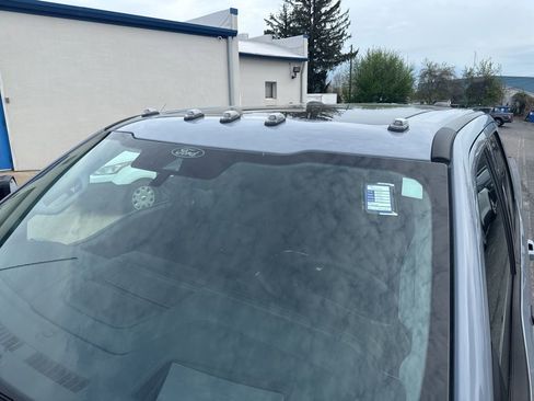 Used 2025 Ford F350 Lariat w/ Lariat Ultimate Package AWD/4WD image 9