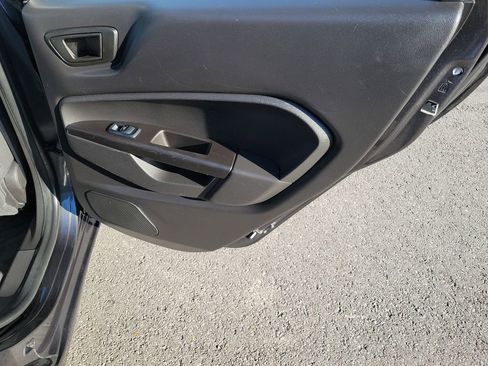 Used 2017 Ford Fiesta SE image 33