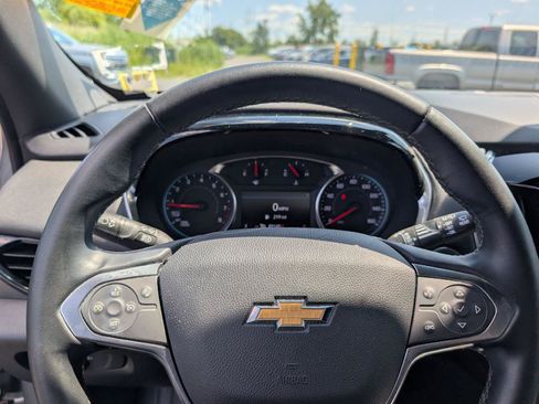 Used 2023 Chevrolet Traverse LT AWD/4WD image 11