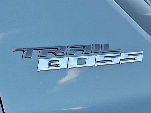 Certified 2026 Chevrolet Silverado EV Trail Boss w/ Premium Package AWD/4WD image 31