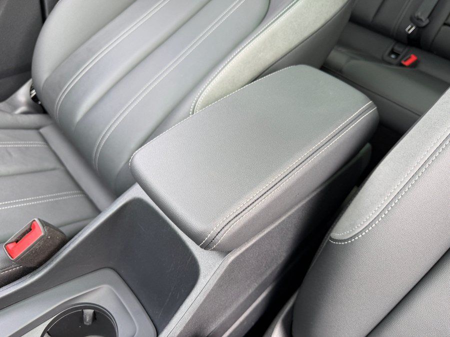 Used 2024 Audi Q4 e-tron Premium Plus w/ Premium Plus AWD/4WD image 28
