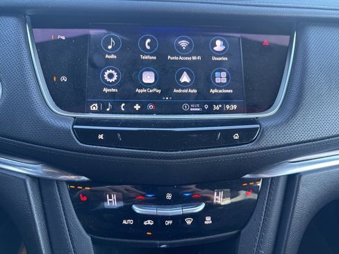 Used 2023 Cadillac XT5 Luxury image 12