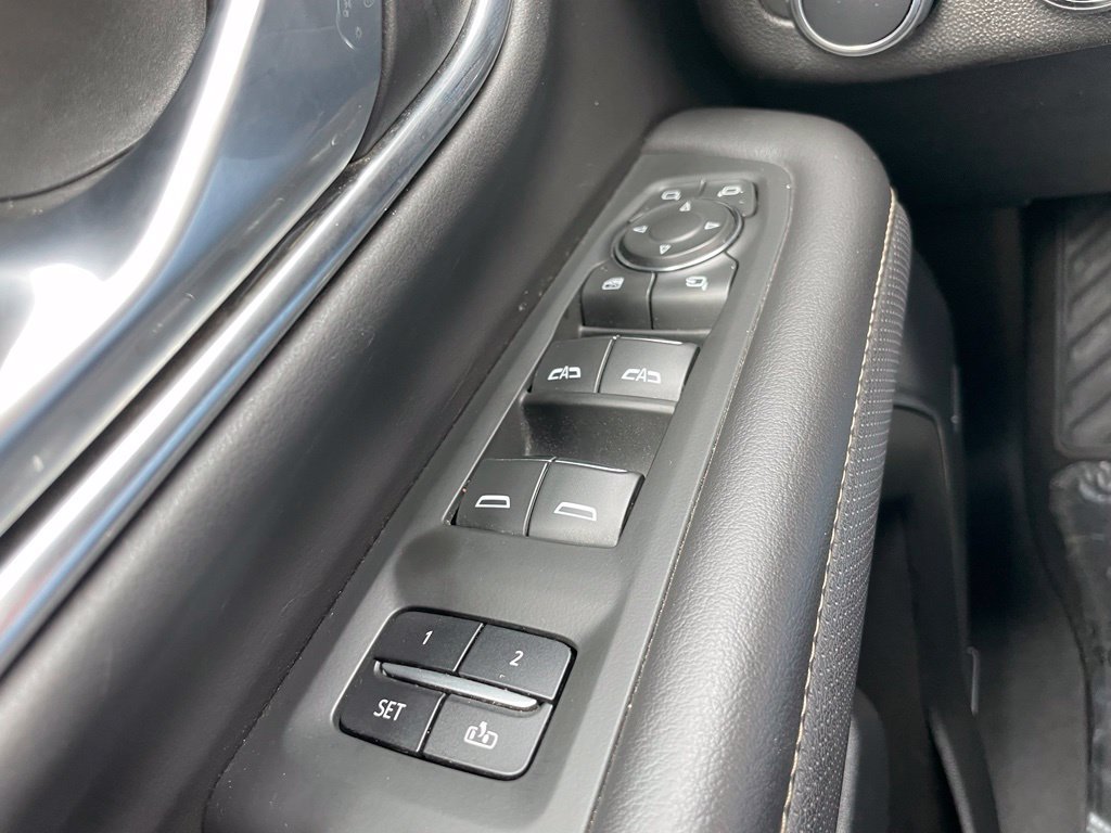 Used 2022 Chevrolet Tahoe Premier AWD/4WD image 25