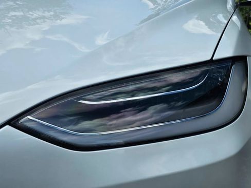 Used 2023 Tesla Model X AWD/4WD image 26