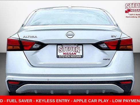 Used 2024 Nissan Altima 2.5 SV AWD/4WD image 5