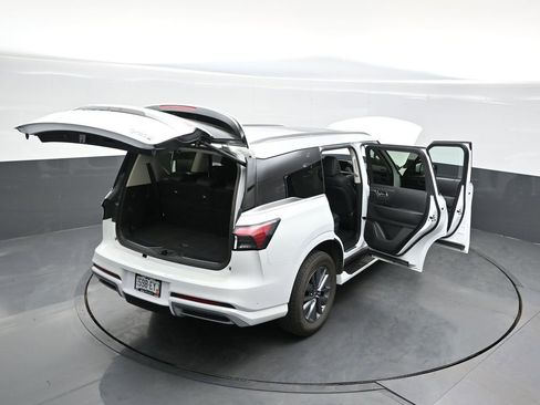 Certified 2025 INFINITI QX80 Pure image 37