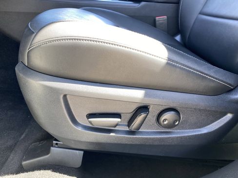 Used 2021 INFINITI QX50 Luxe w/ Appearance Package AWD/4WD image 21
