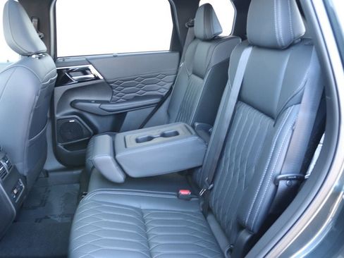 New 2026 Mitsubishi Outlander SEL AWD/4WD image 6