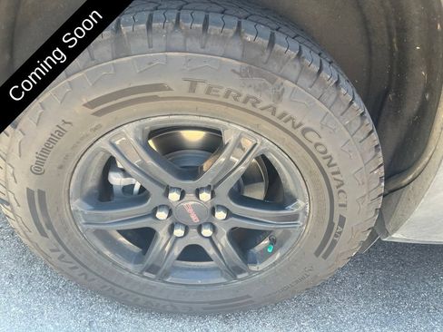 Used 2023 GMC Acadia AT4 w/ Technology Package AWD/4WD image 36