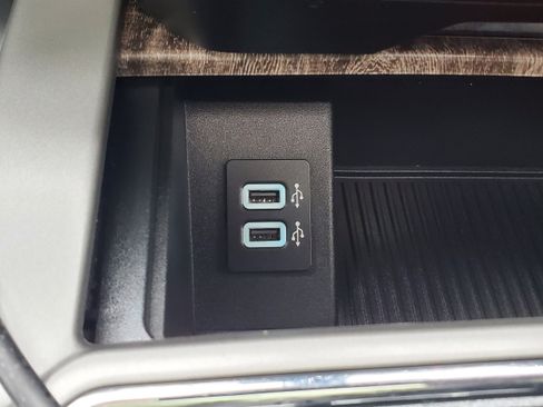 Used 2019 Ford F250 Lariat w/ Lariat Ultimate Package image 29