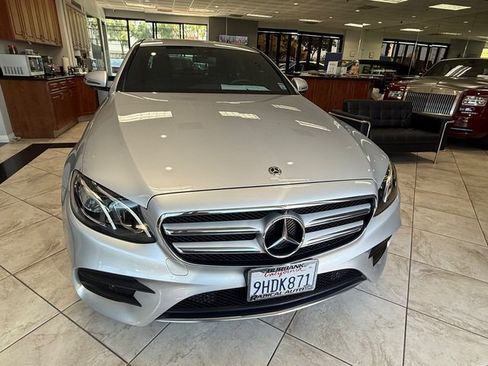 Used 2019 Mercedes-Benz E 300 image 3