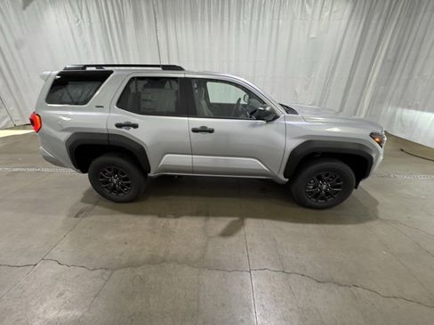 New 2025 Toyota 4Runner SR5 image 2