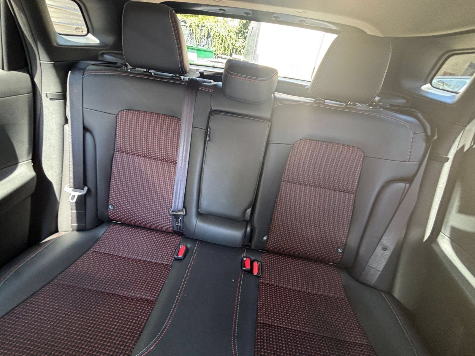 Used 2026 Nissan Kicks SR FWD image 33