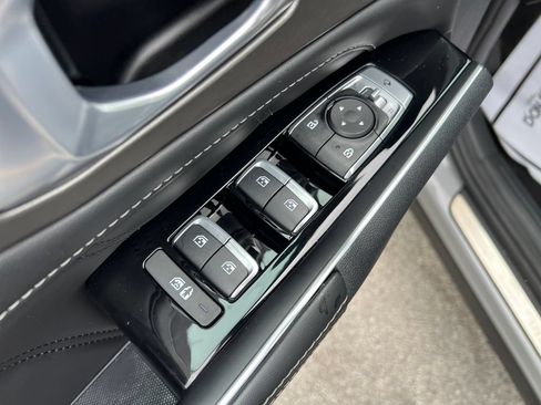 Certified 2023 Kia Sorento SX AWD/4WD image 11