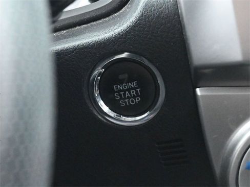 Used 2019 Toyota 4Runner Limited image 34