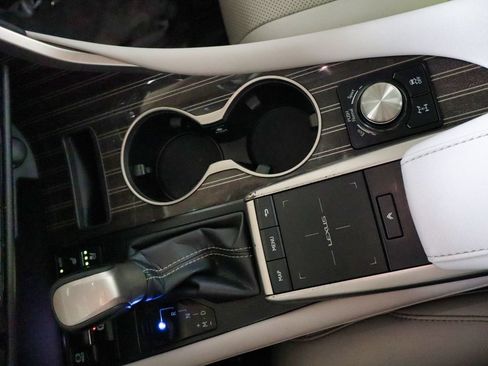 Used 2020 Lexus RX 350 AWD w/ Luxury Package image 39